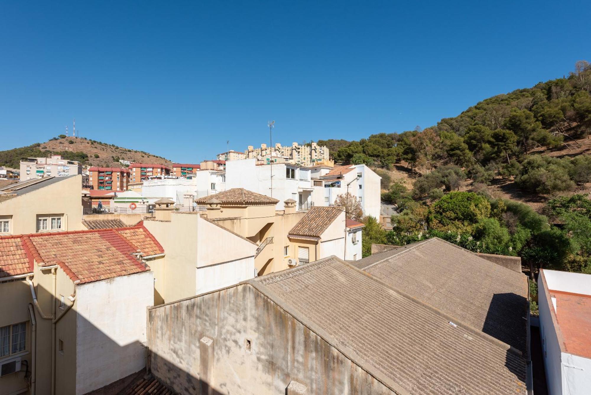 El Atico De La Montana Apartment Malaga Luaran gambar